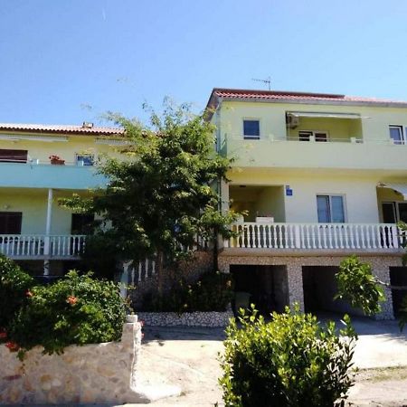 Apartments Miocic Ražanac Εξωτερικό φωτογραφία