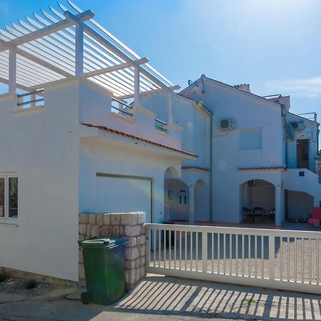Apartments Miocic Ražanac Εξωτερικό φωτογραφία