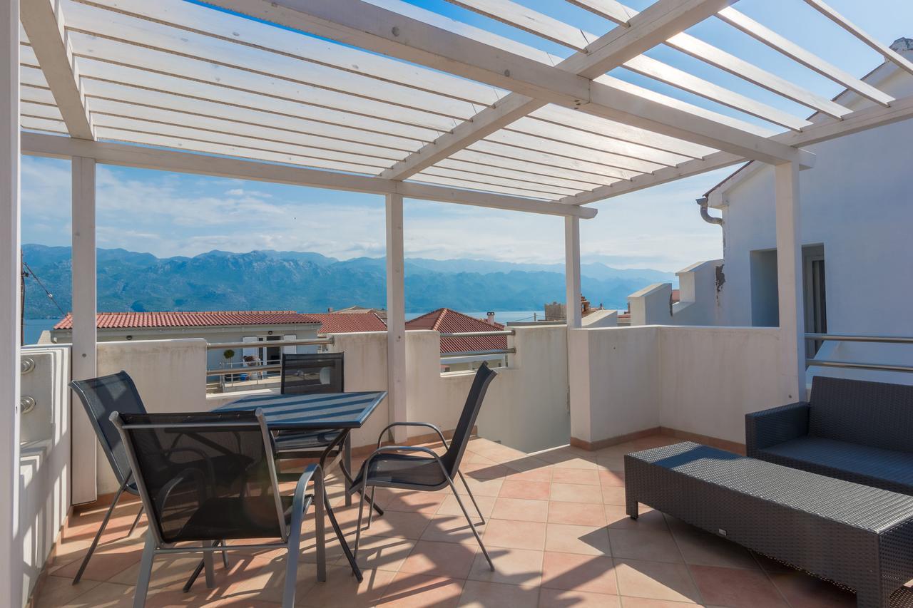 Apartments Miocic Ražanac Εξωτερικό φωτογραφία